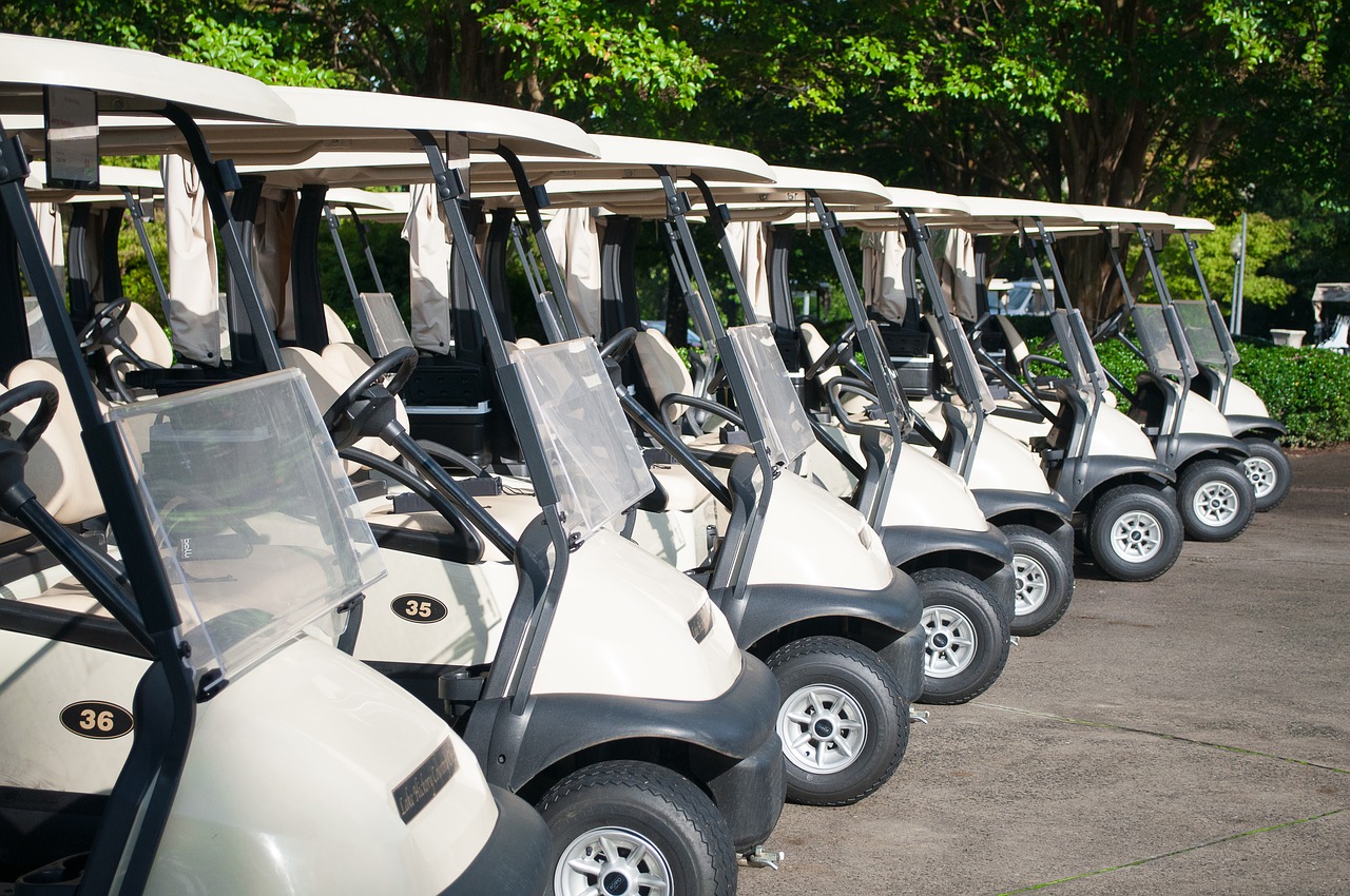 How to Clean Golf Cart Windshield